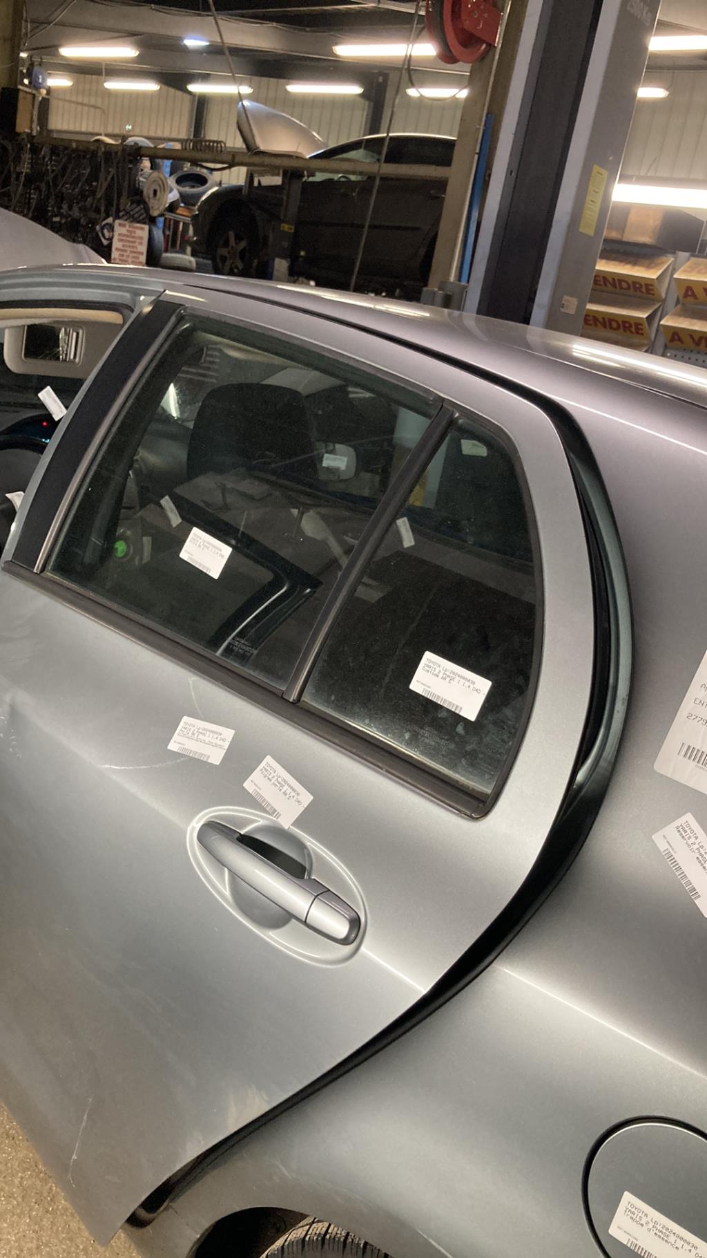 Portiera posteriore sinistra TOYOTA YARIS 2 PHASE 1 Diésel - 1