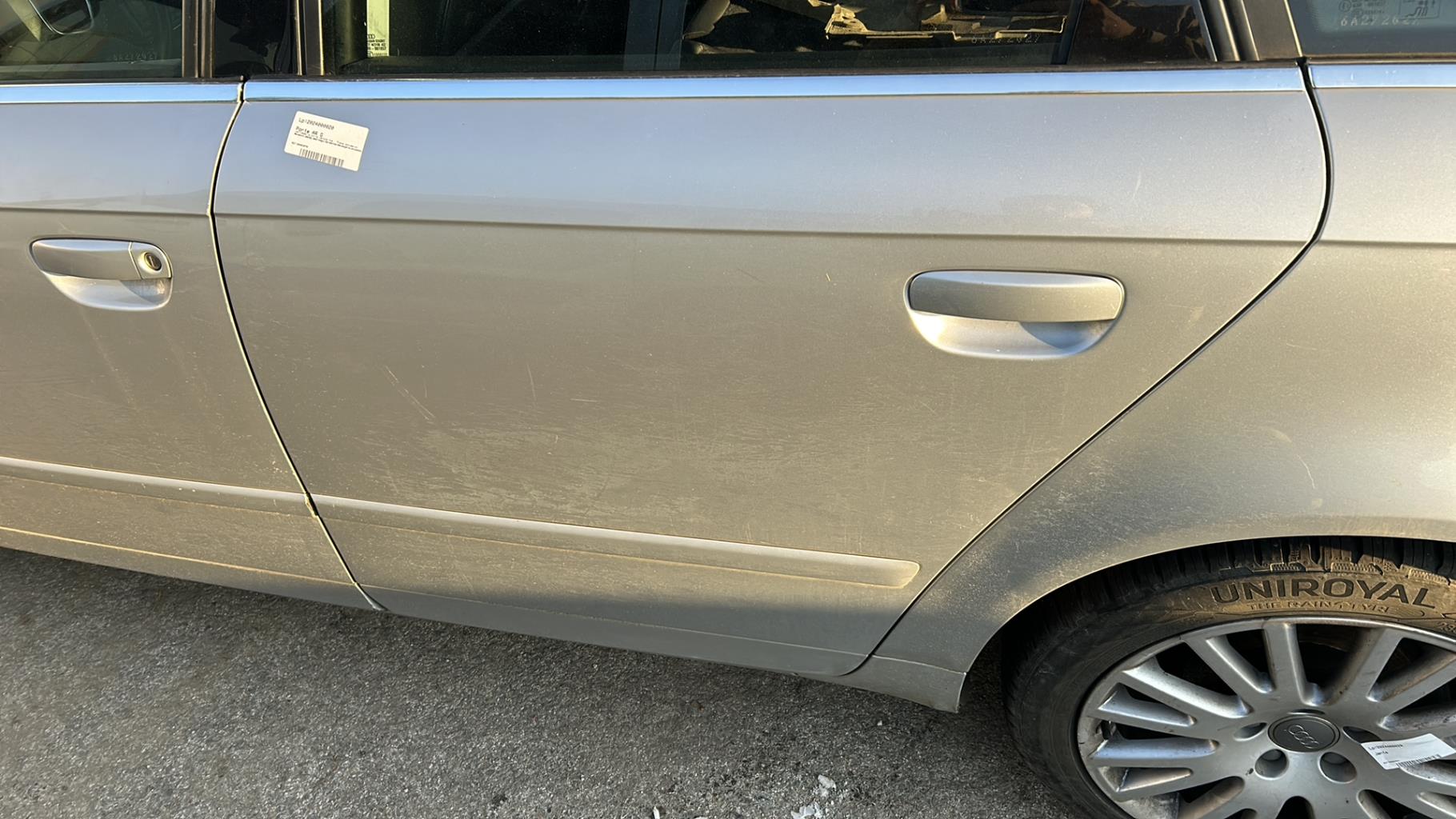 Porte arriere gauche AUDI A4 2 PHASE 2 Essence - 1