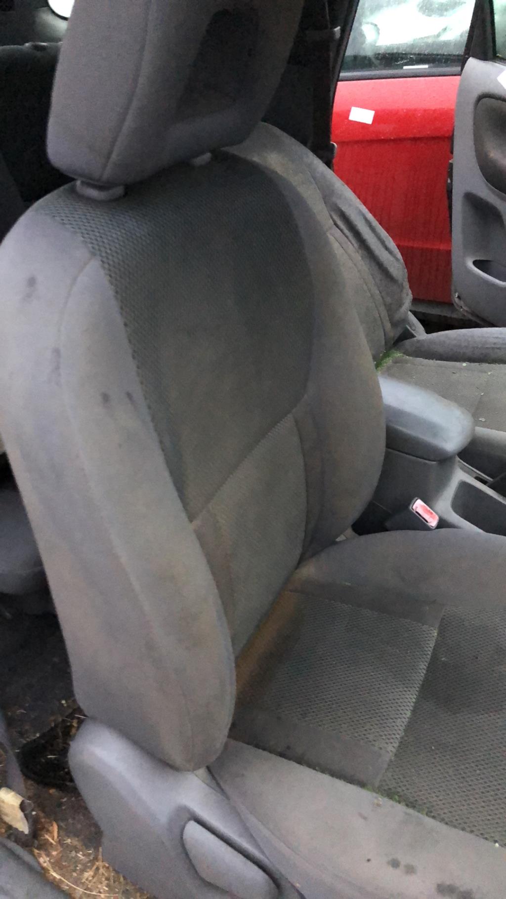 Siege avant droit TOYOTA RAV4 2 PHASE 1 Diesel - 1