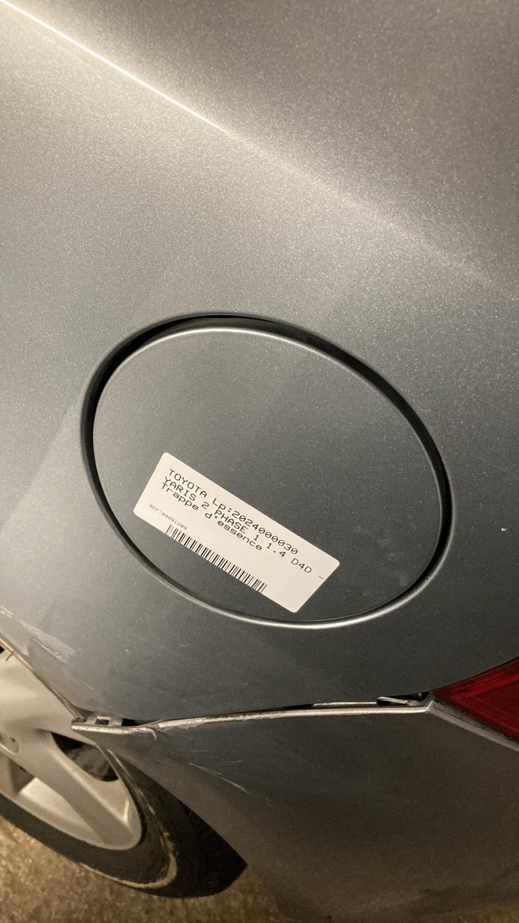Sportello carburante TOYOTA YARIS 2 PHASE 1 Diésel - 1
