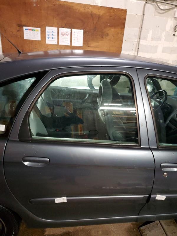 Vetro posteriore destro CITROEN XSARA PICASSO PHASE 2 Diésel - 1