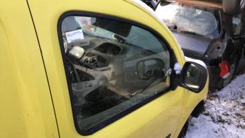 Vetro anteriore destro