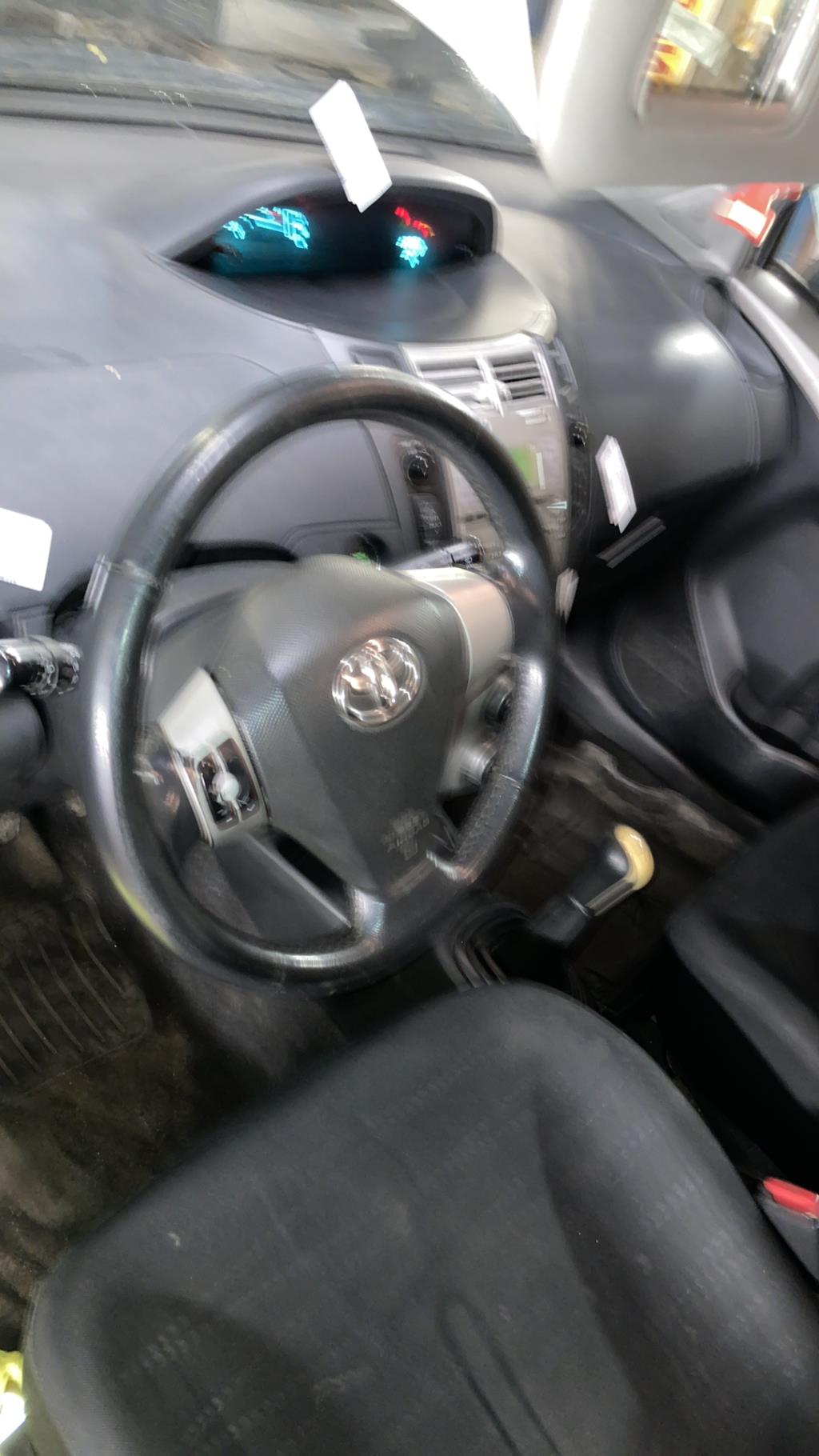 Volant TOYOTA YARIS 2 PHASE 1 Diesel - 1