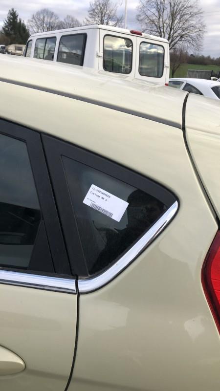 Custode arriere gauche FORD FIESTA 6 PHASE 1  - 1