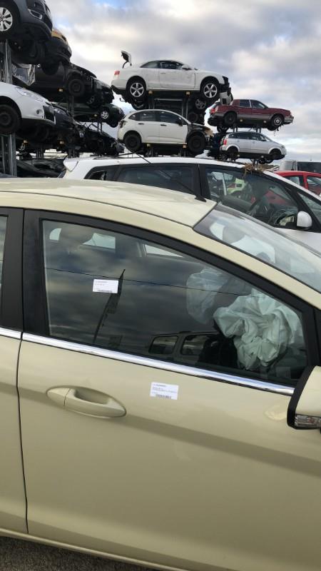 Vetro anteriore destro FORD FIESTA 6 PHASE 1  - 1