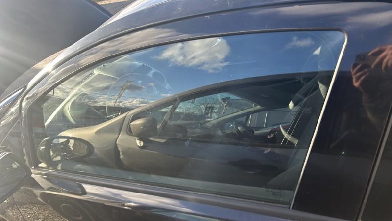 Vetro anteriore sinistro OPEL CORSA D PHASE 1 Diésel - 1
