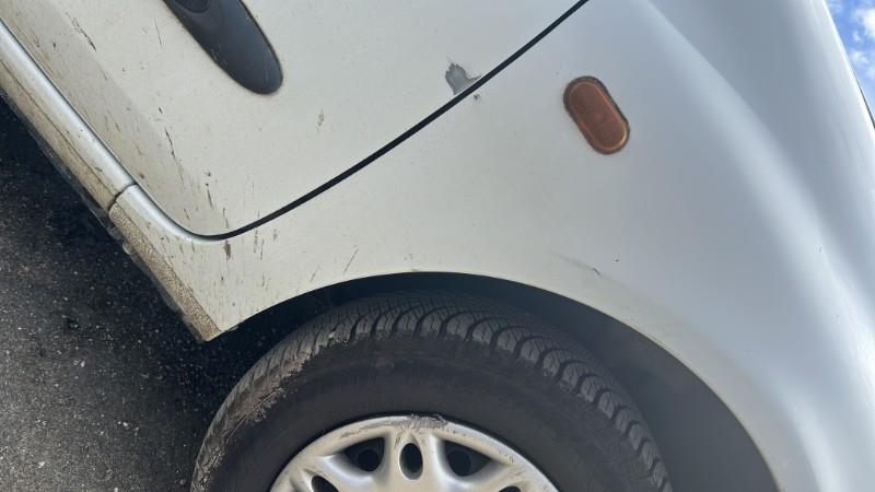 Parafango anteriore destro RENAULT CLIO 2 PHASE 1 Gasolina - 1