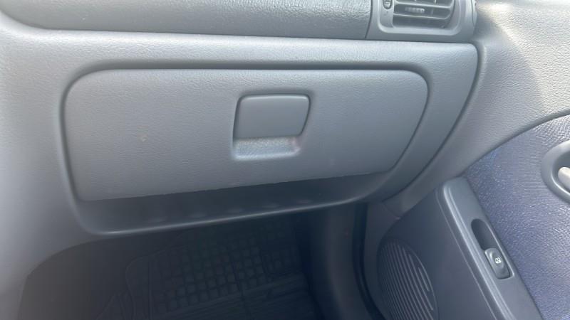 Boite a gants RENAULT CLIO 2 PHASE 1 Essence - 1