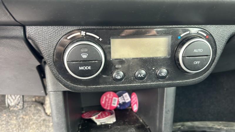 Commande chauffage SUZUKI SWIFT 3 Essence - 1