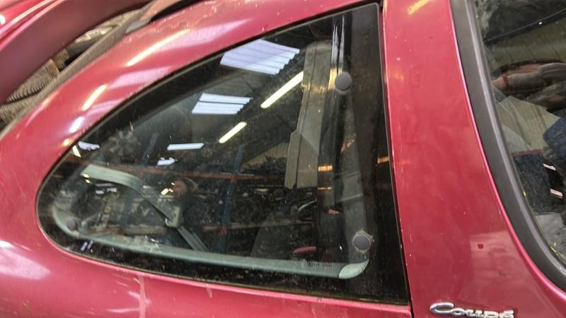 Ventanilla triangular trasera derecha RENAULT MEGANE 1 PHASE 2 COUPE Gasolina - 1