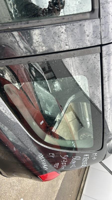 Vetro laterale fisso posteriore sinistro SUZUKI SWIFT 3 Gasolina - 1