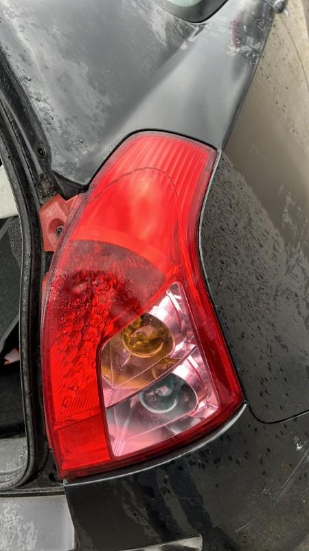 Fanale posteriore principale destro (luci) SUZUKI SWIFT 3 Gasolina - 1