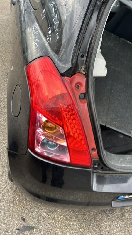Fanale posteriore principale sinistro (luci) SUZUKI SWIFT 3 Gasolina - 1