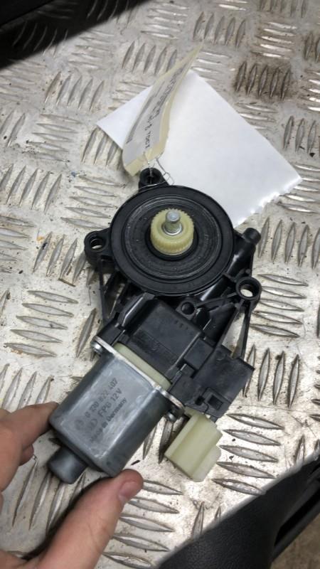 Motore alzacristalli anteriore destro FORD FIESTA 6 PHASE 1  - 1