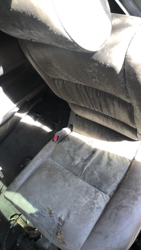 Sedile posteriore sinistro TOYOTA LAND CRUISER 3 J90 PHASE 2 Diésel - 1