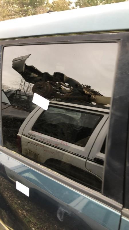 Vetro posteriore destro MITSUBISHI PAJERO 3 PHASE 1  - 1