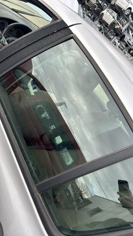 Vetro posteriore sinistro RENAULT CLIO 3 PHASE 1 Diésel - 1