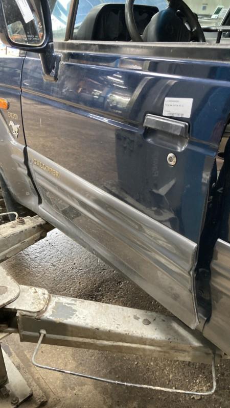 Modanatura portiera anteriore sinistra HYUNDAI GALLOPER Diésel - 1