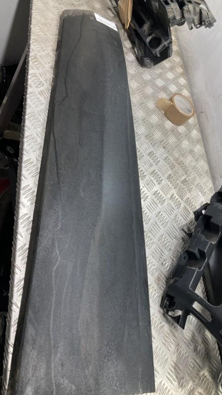 Modanatura portiera anteriore sinistra PEUGEOT 3008 2 PHASE 1 Diésel - 1