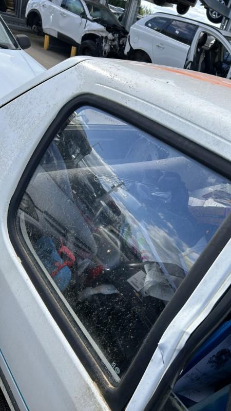Vetro laterale fisso posteriore destro PEUGEOT 205 PHASE 2 Diésel - 1