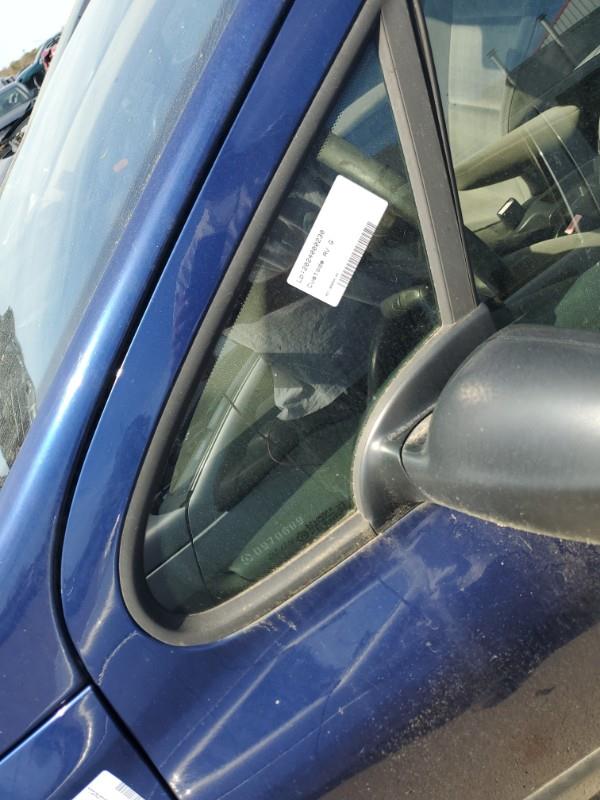 Ventanilla triangular delantera izquierda PEUGEOT 307 PHASE 1 Diésel - 1