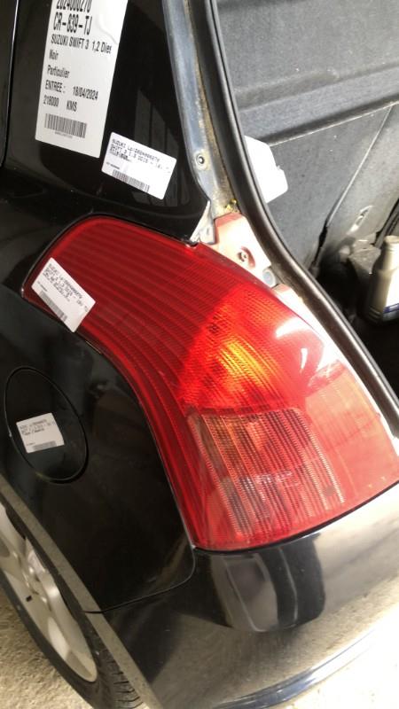 Fanale posteriore principale sinistro (luci) SUZUKI SWIFT 3 Diésel - 1
