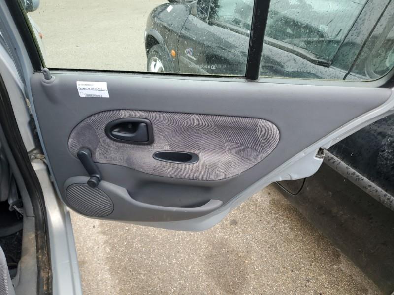 Panel de puerta trasera derecha RENAULT CLIO 2 PHASE 1 Gasolina - 1