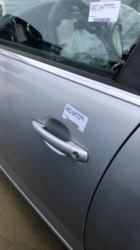 Maniglia portiera anteriore sinistra PEUGEOT 5008 1 PHASE 1 Diésel - 1
