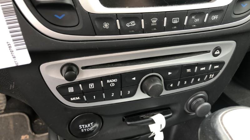 Autoradio originale RENAULT MEGANE 3 PHASE 1 COUPE Diésel - 1