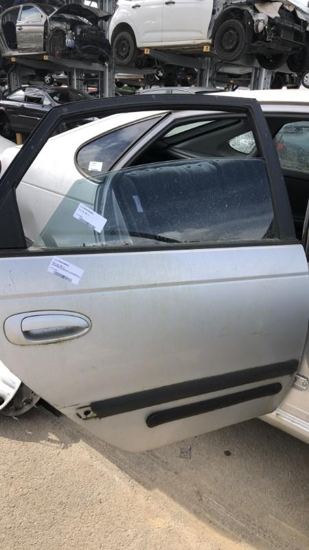 Portiera posteriore destra TOYOTA AVENSIS 1 PHASE 1 Gasolina - 1