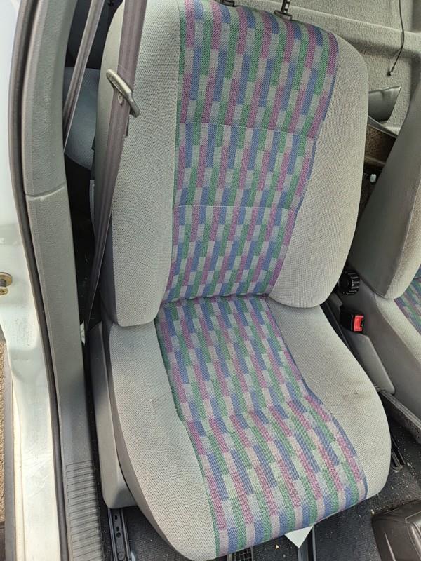 Siege avant droit RENAULT R19 PHASE 2  - 1