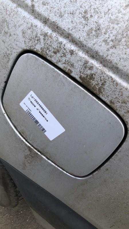 Sportello carburante TOYOTA AVENSIS 1 PHASE 1 Gasolina - 1