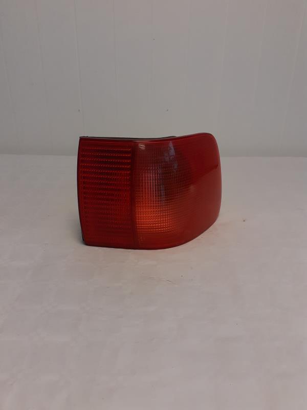 Feu arriere principal droit (feux) AUDI 80 3 PHASE 2 Diesel - 1