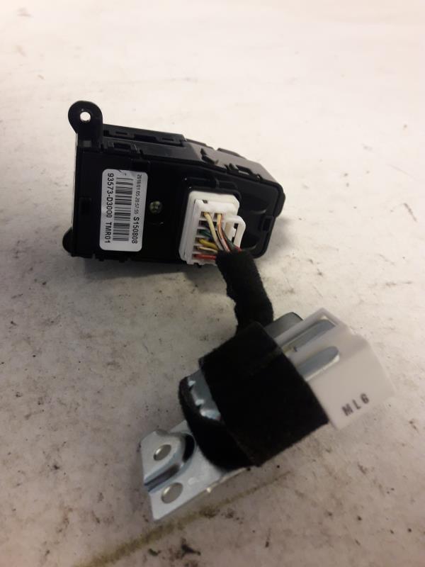 Commande retroviseurs HYUNDAI TUCSON 2 PHASE 1 Diesel - 1