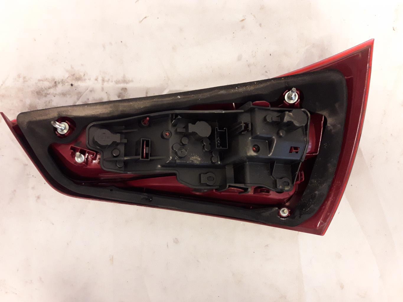Feu arriere principal gauche (feux) AUDI A1 1 PHASE 1 Diesel - 1