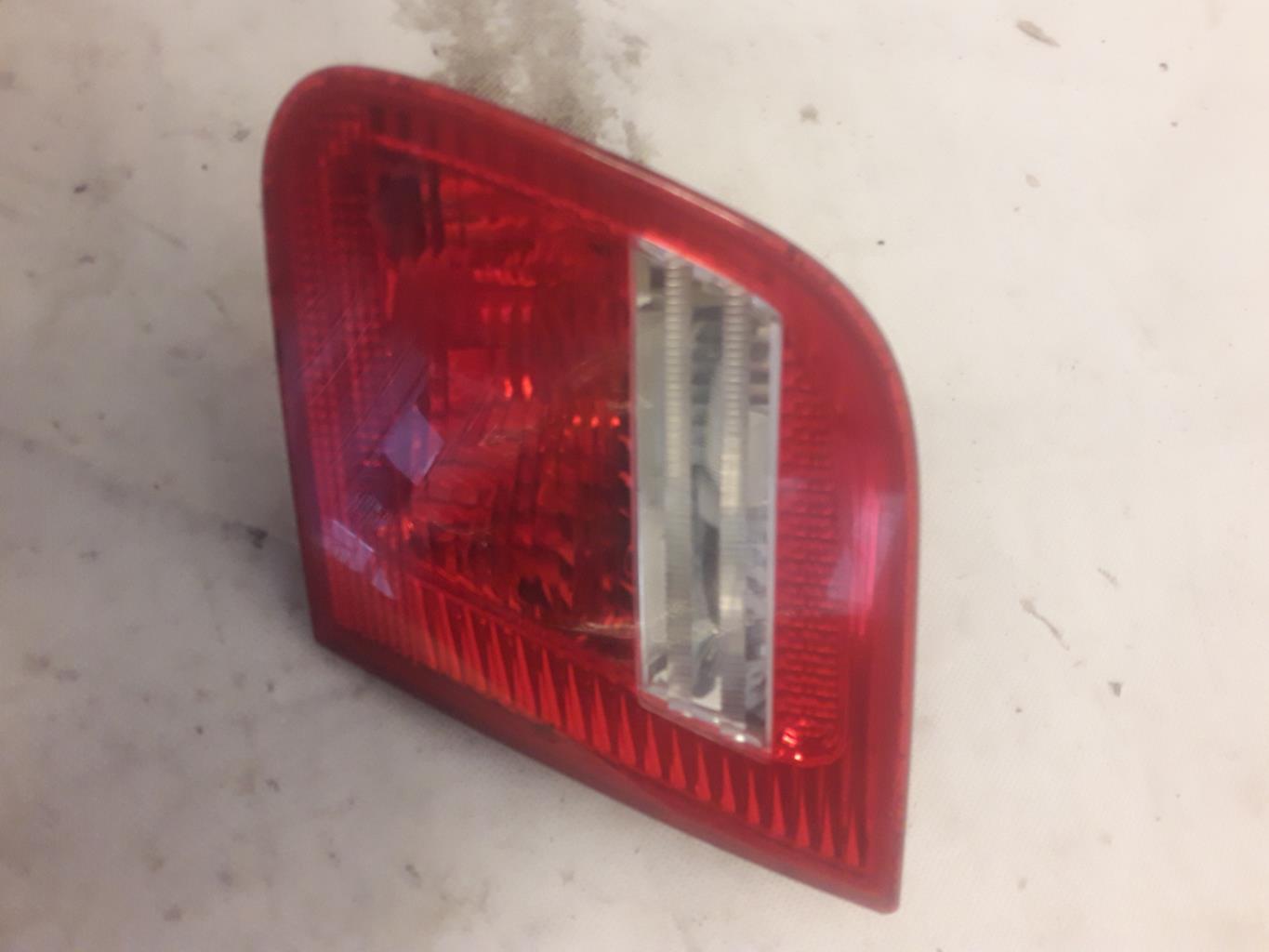 Feu arriere secondaire droit (feux) BMW SERIE 3 E46 CABRIO PHASE 2  - 1
