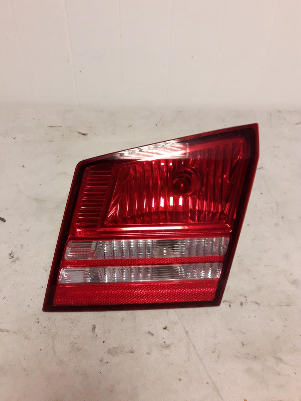 Feu arriere secondaire droit (feux) DODGE JOURNEY Diesel - 1