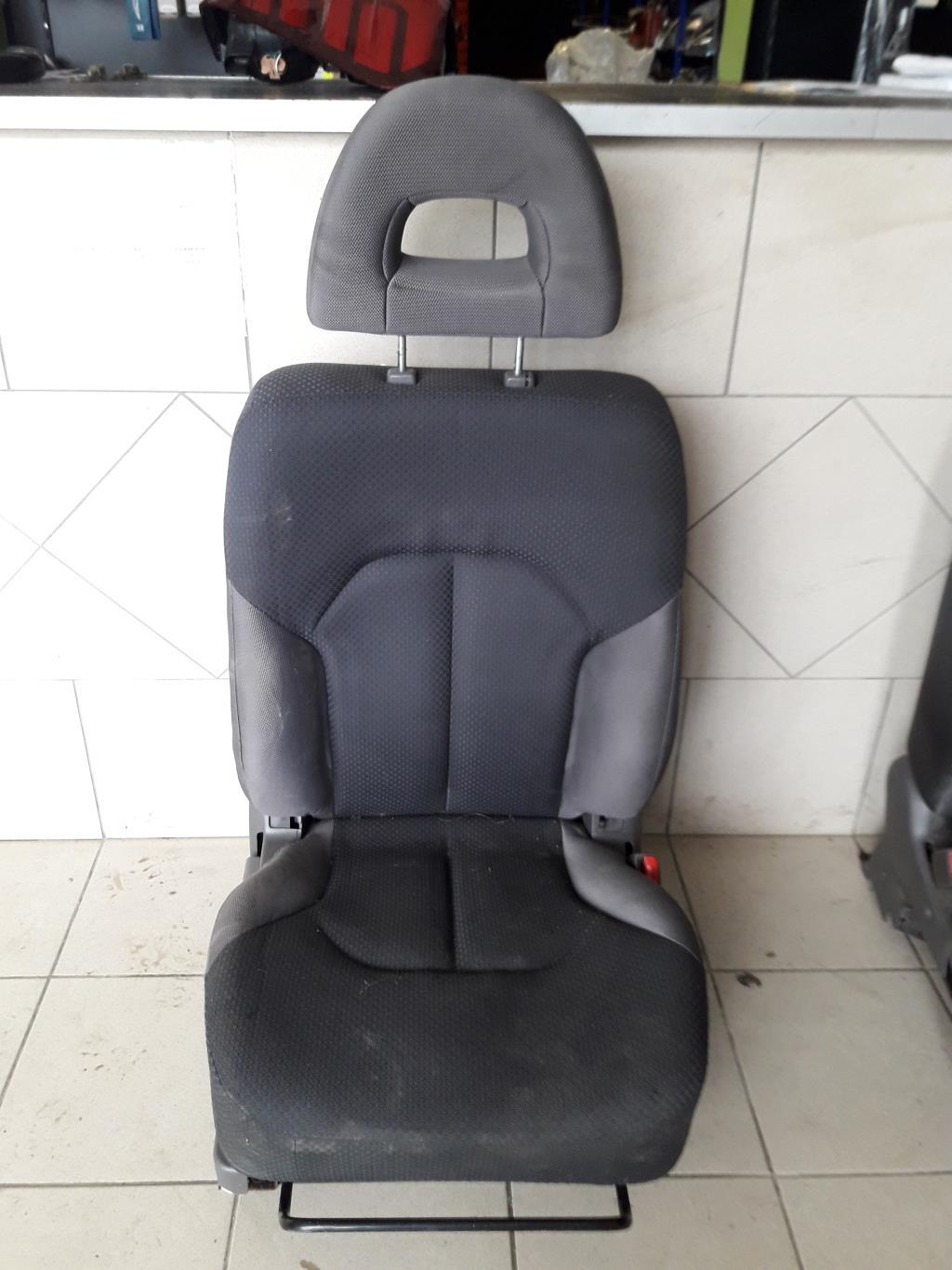 Siege avant droit MITSUBISHI PAJERO 3 PHASE 1 Diesel - 1