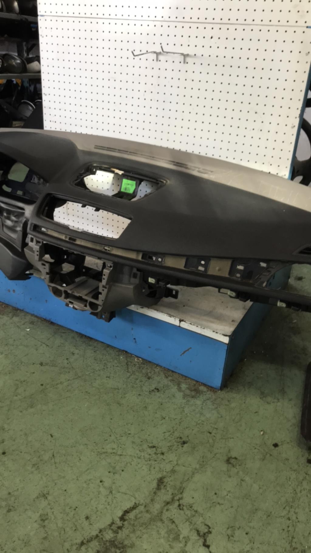 Tableau de bord RENAULT MEGANE 3 PHASE 1 Diesel - 1