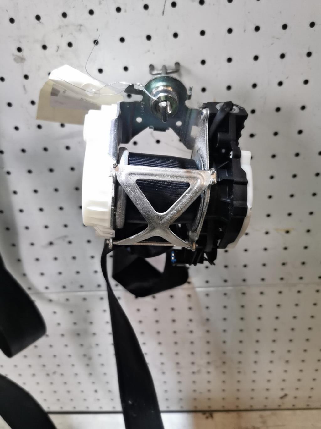 Ceinture avant droit CITROEN C5 2 Diesel - 1
