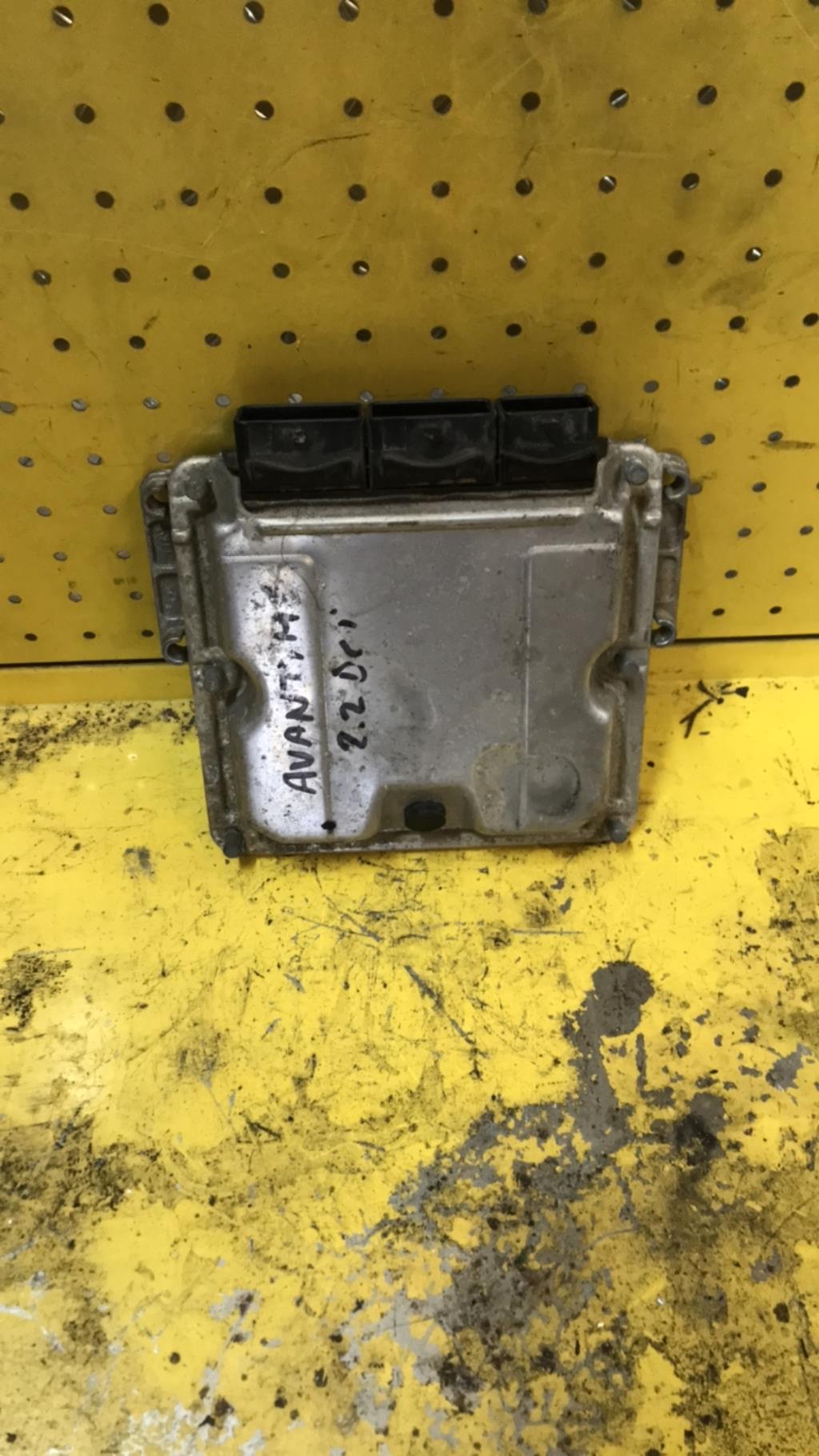 Calculateur RENAULT AVANTIME Diesel - 1