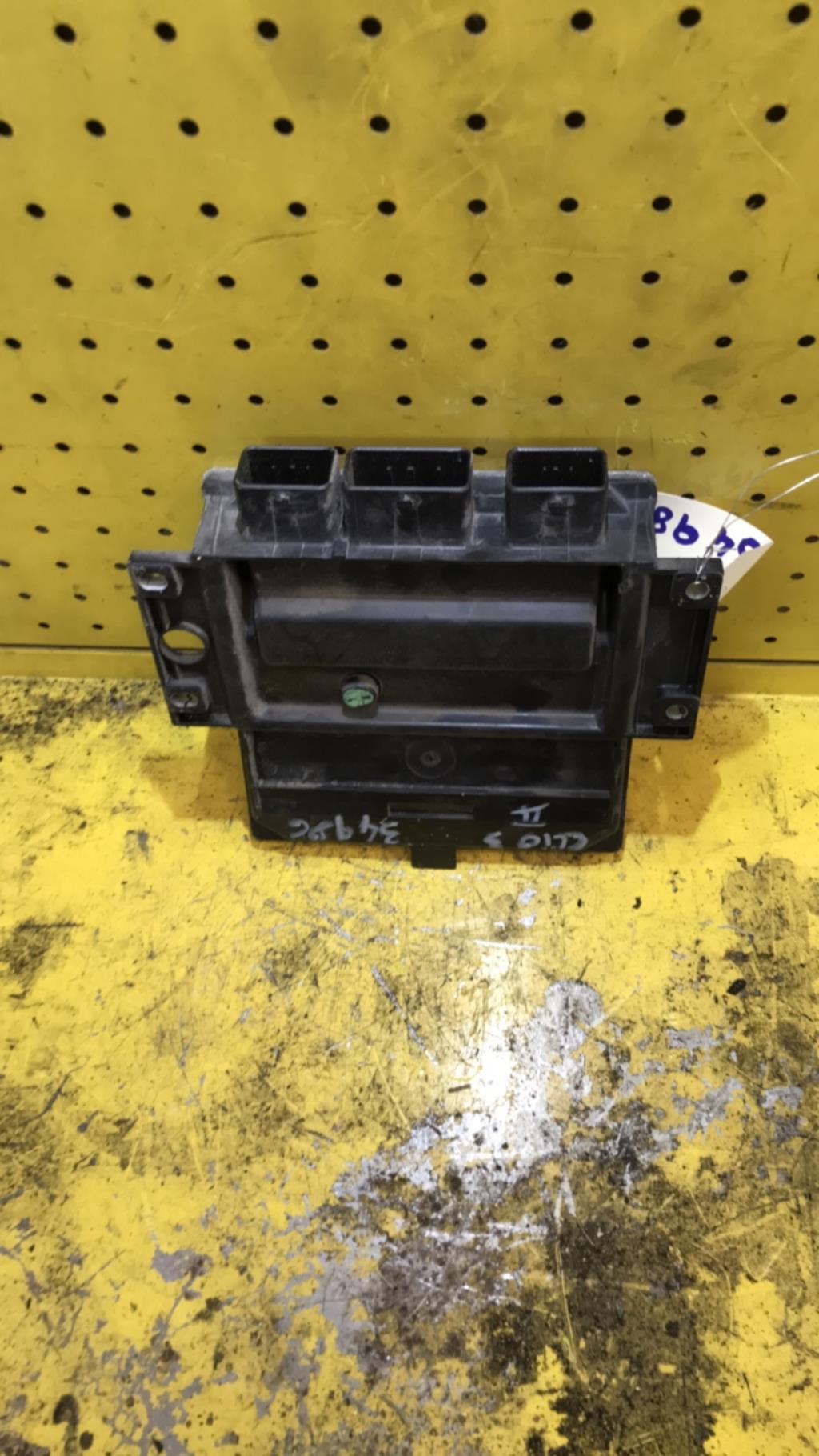Calculateur RENAULT CLIO 3 PHASE 2 BREAK Diesel - 1