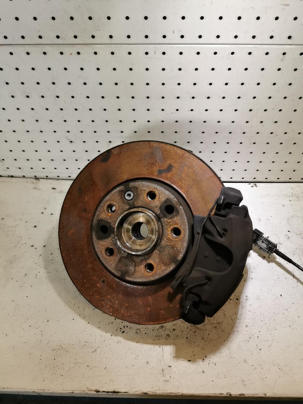 Moyeu avant droit OPEL ASTRA H PHASE 2 Diesel - 1