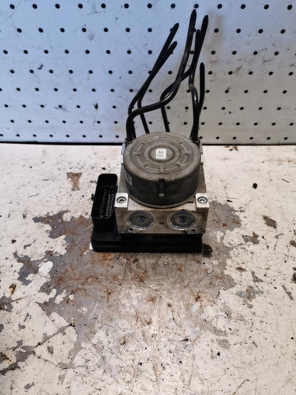 Bloc ABS (freins anti-blocage) CITROEN C4 CACTUS Diesel - 1