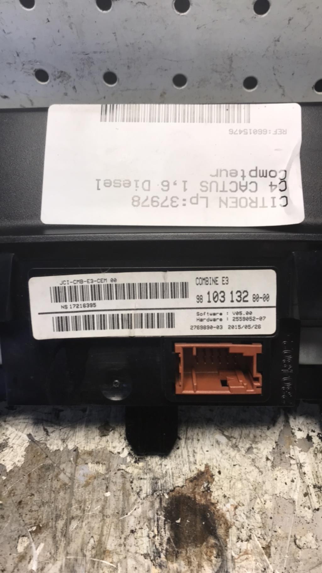 Compteur CITROEN C4 CACTUS Diesel - 1