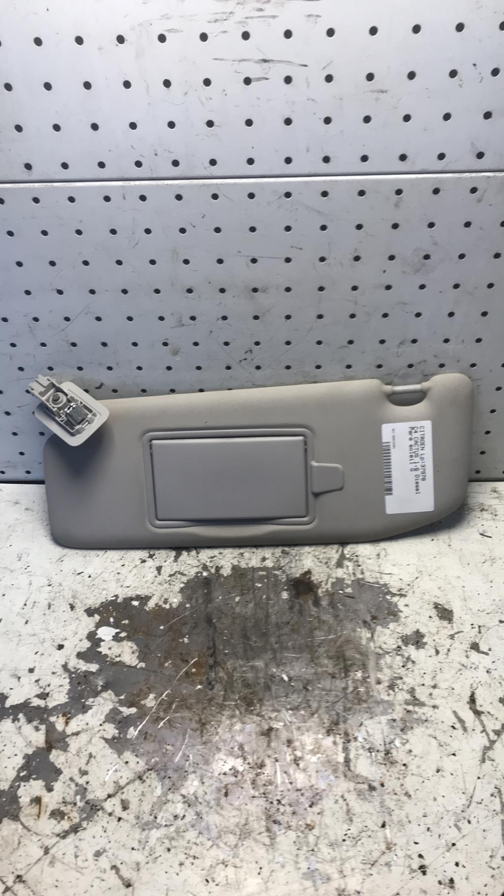 Pare soleil gauche CITROEN C4 CACTUS Diesel - 1