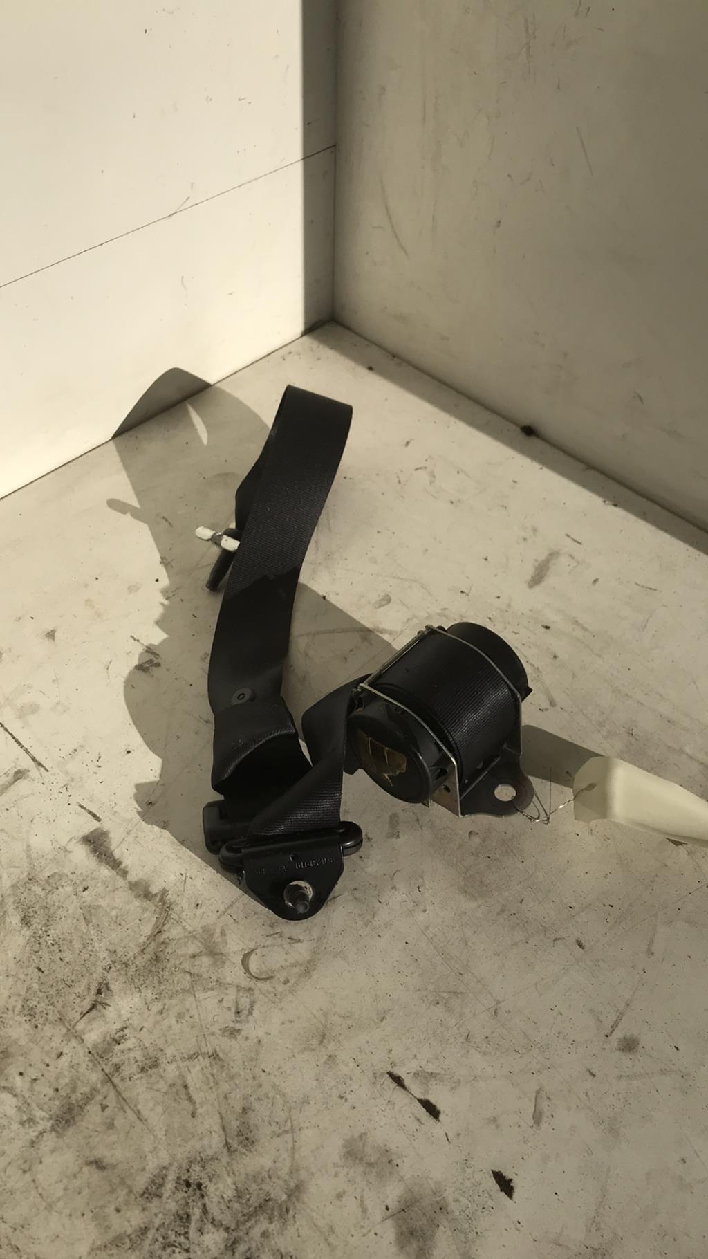 Ceinture arriere gauche FORD C-MAX 1 PHASE 2 Diesel - 1