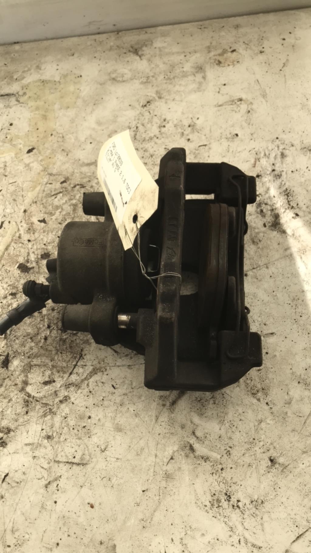 Etrier avant gauche (freinage) FORD C-MAX 1 PHASE 2 Diesel - 1