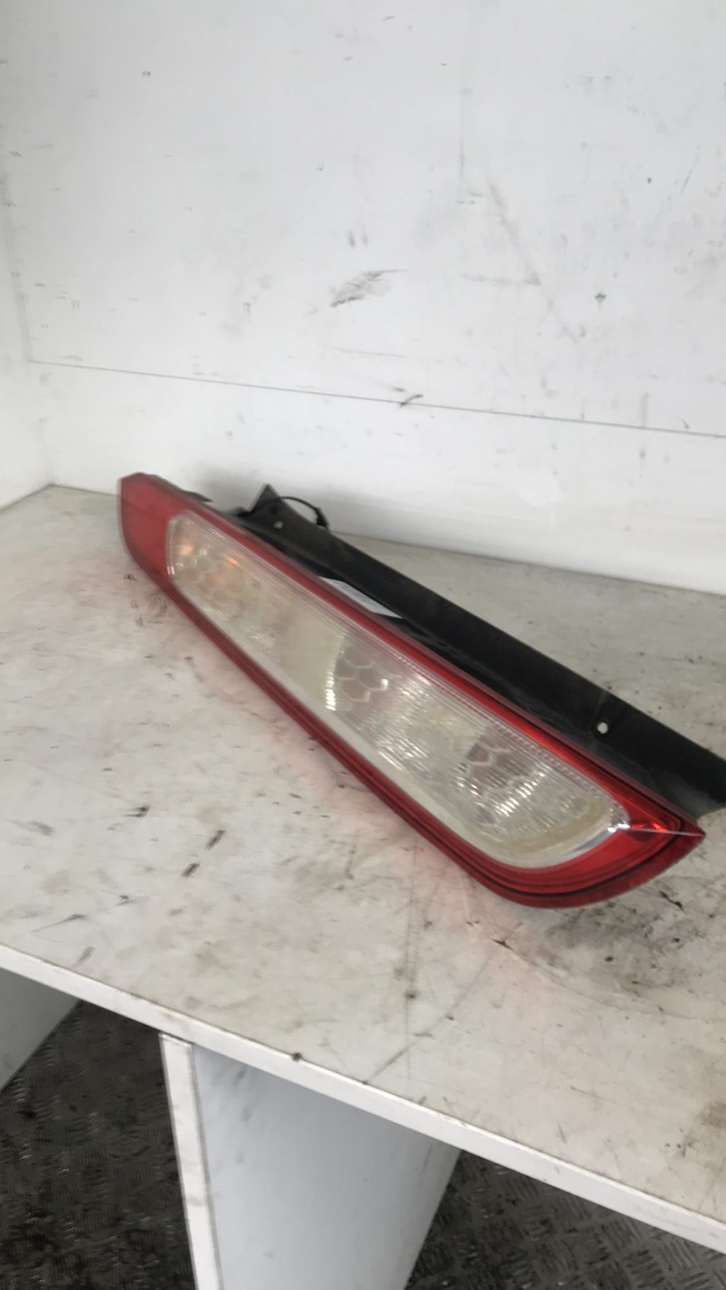 Feu arriere principal gauche (feux) FORD FOCUS 2 PHASE 2  - 1