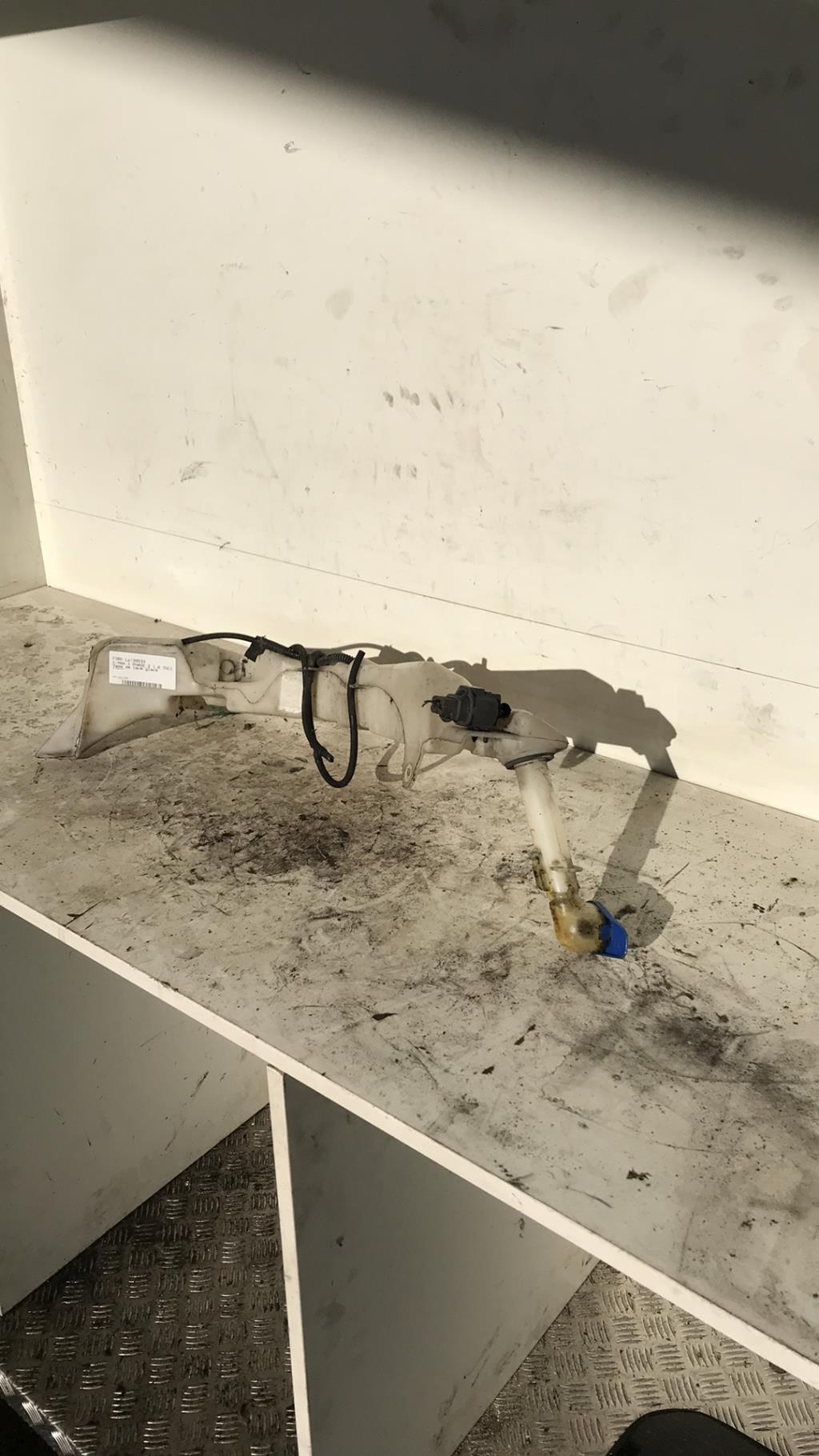 Vase de lave glace FORD C-MAX 1 PHASE 2 Diesel - 1